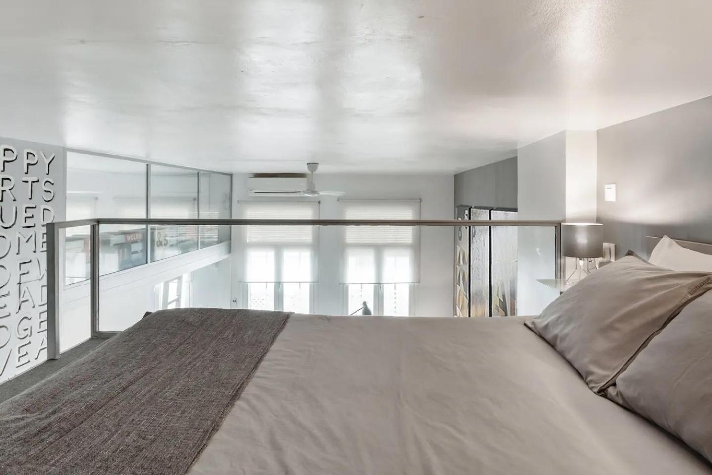 Modern Loft In The Heart Of